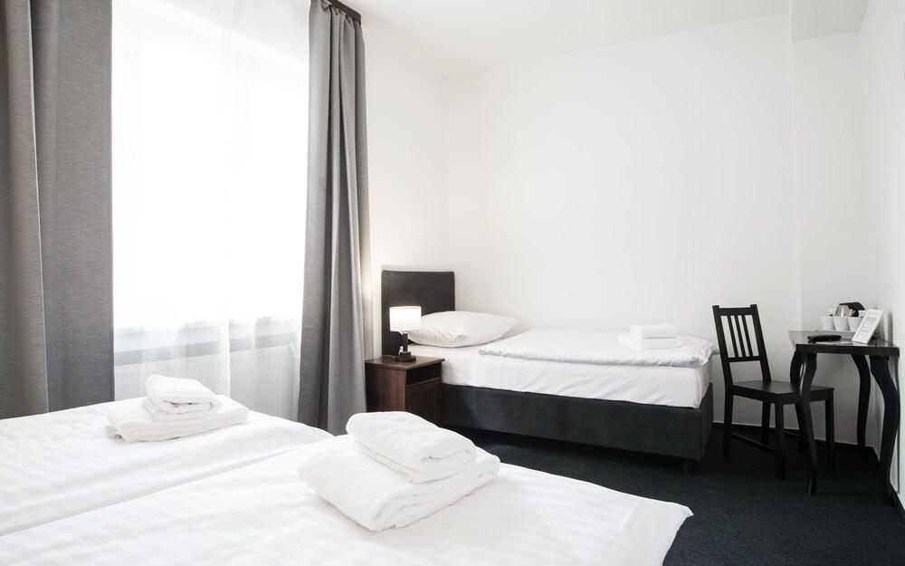 7Days B&B Pozsony Kültér fotó